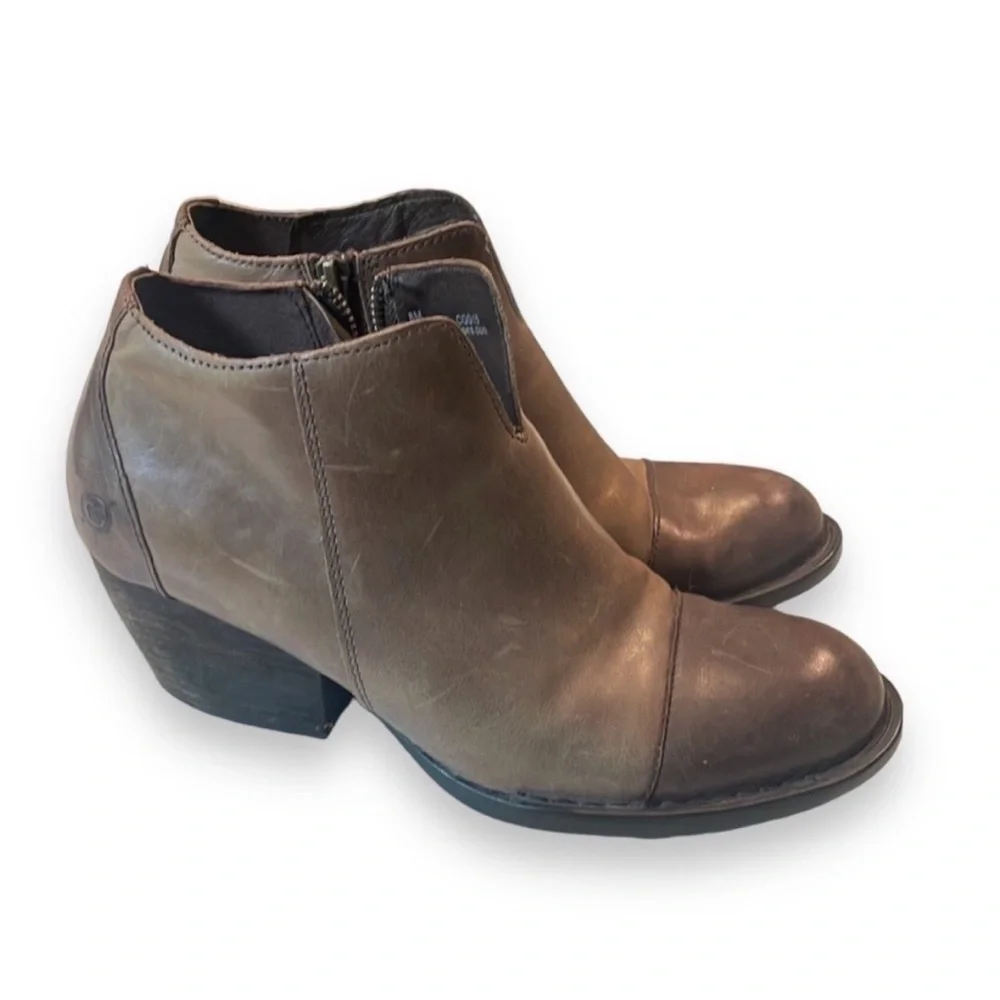 Born Keya Brown Distressed Leather Side Zip Ankle Boots Size 9.5 NWT